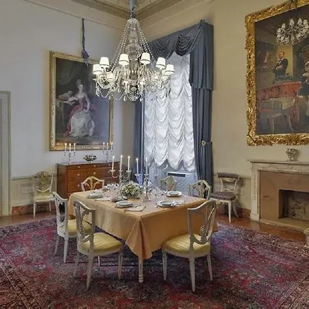 Apartment Maggio Palace By Vacavilla Florenz