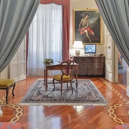 Maggio Palace By Vacavilla Apartment